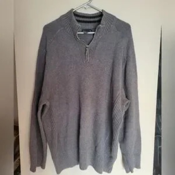 Other - Men's Gray Half-Zip Sweater